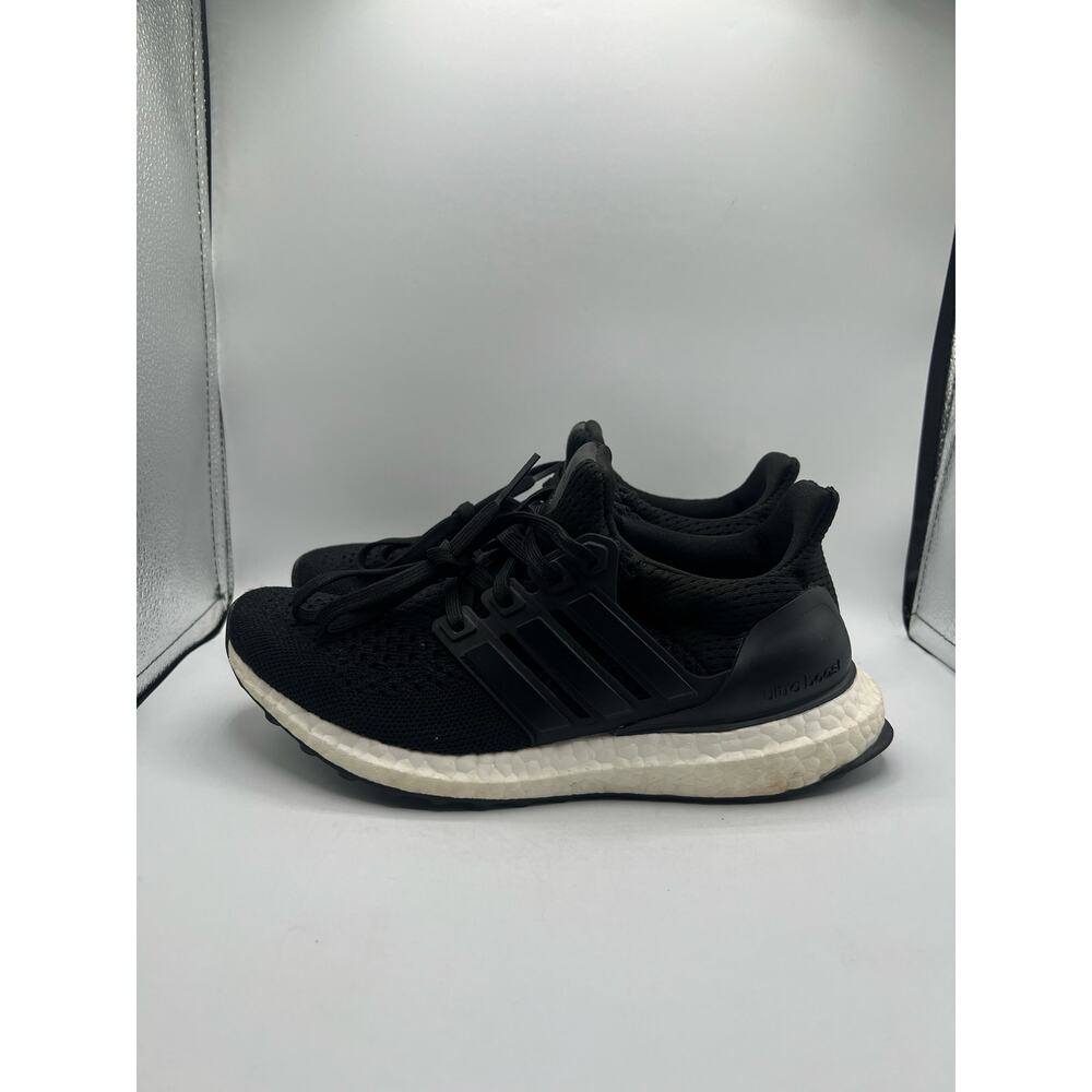 Adidas UltraBoost 1.0 J “Double Black” size 5y/6.5 women’s used